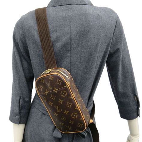 louis vuitton pochette gange monogram canvas